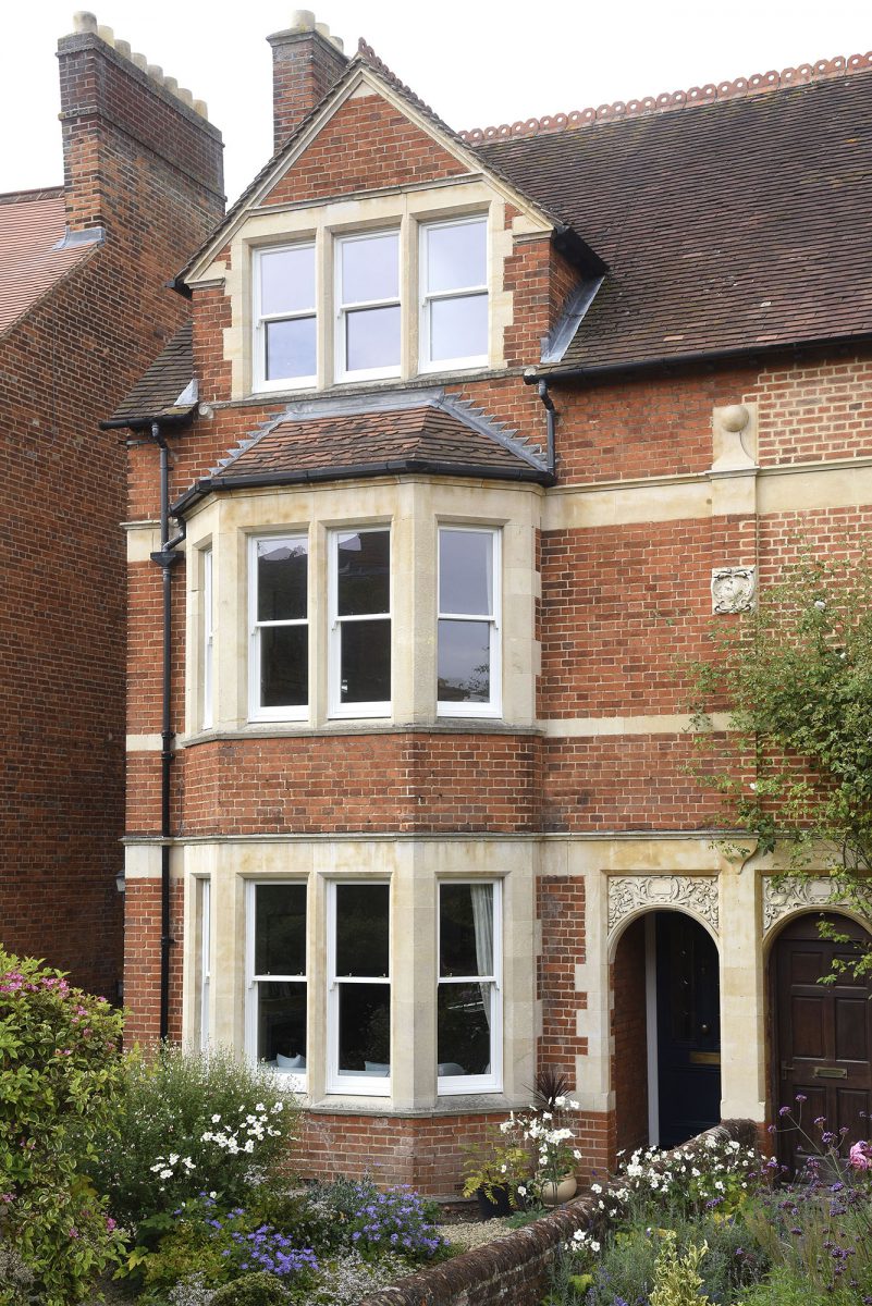 New cash winodws installed in Oxfordshire townhouse