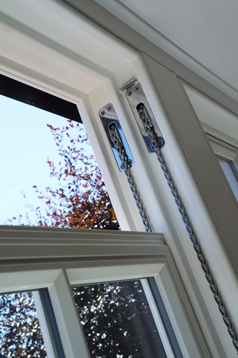 timber-sash-window-on-traditional-chains-and-weights