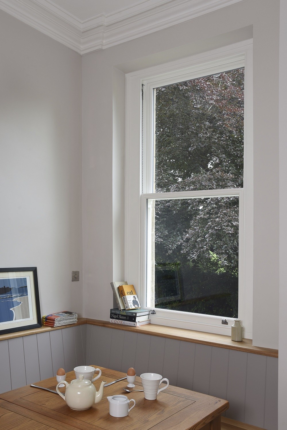 Internal-Shot-Sash-Windows-in-Off-White