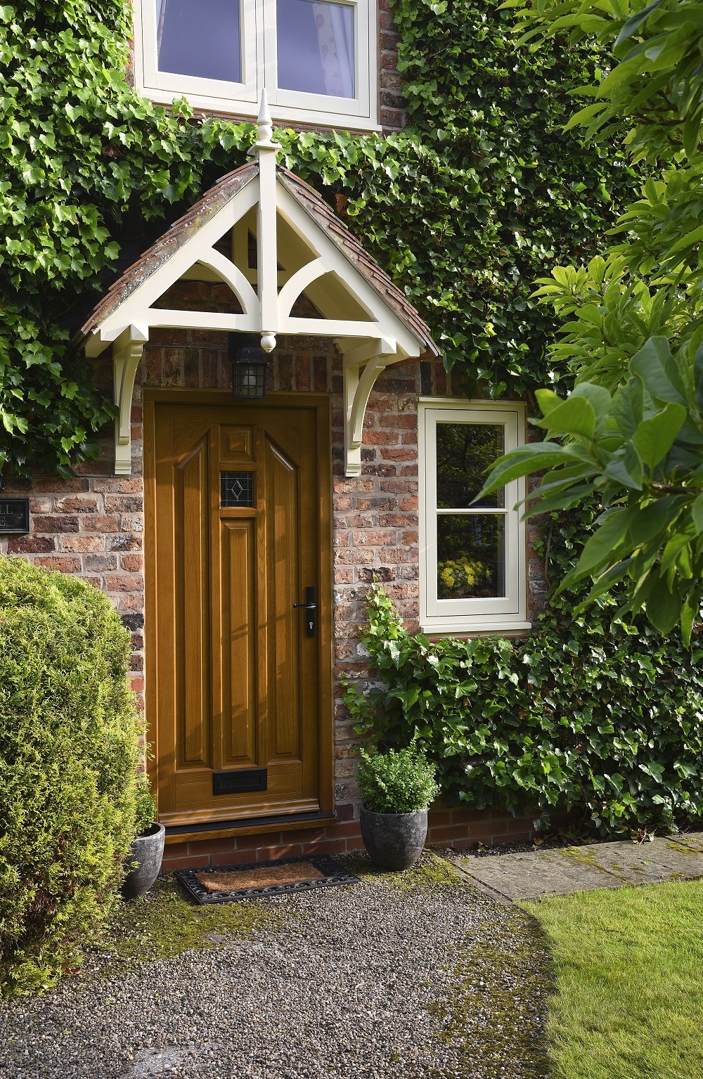 Norham-Entrance-Door-Manufactured-in-Engineered-European-Oak
