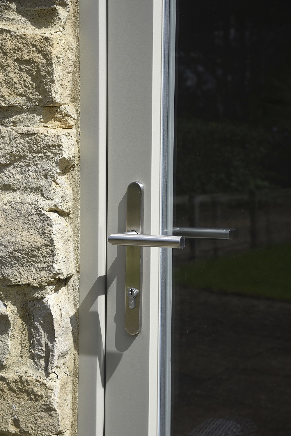 Contemporary-French-Doors-and-Bi-Fold-Doors-Oxfordshire