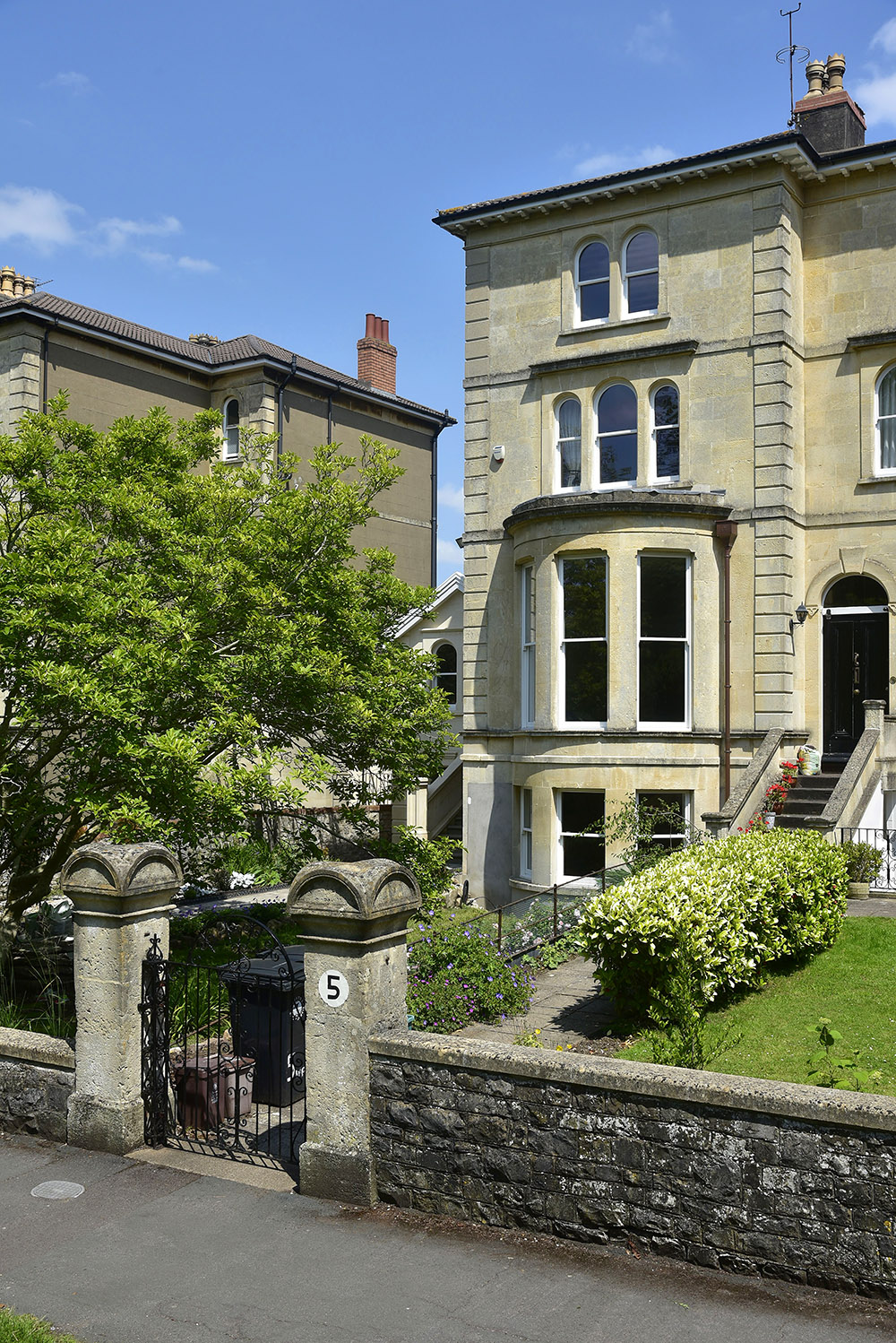 Bristol townhouse with beautiful new timber windows and doors 2